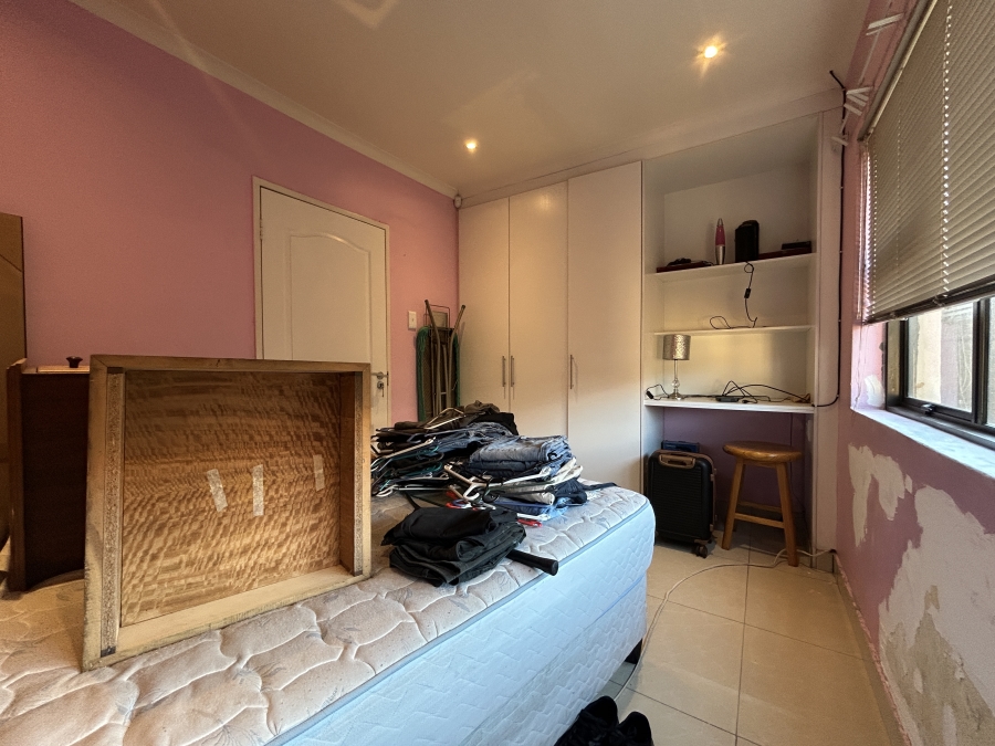 5 Bedroom Property for Sale in Glenlilly Western Cape